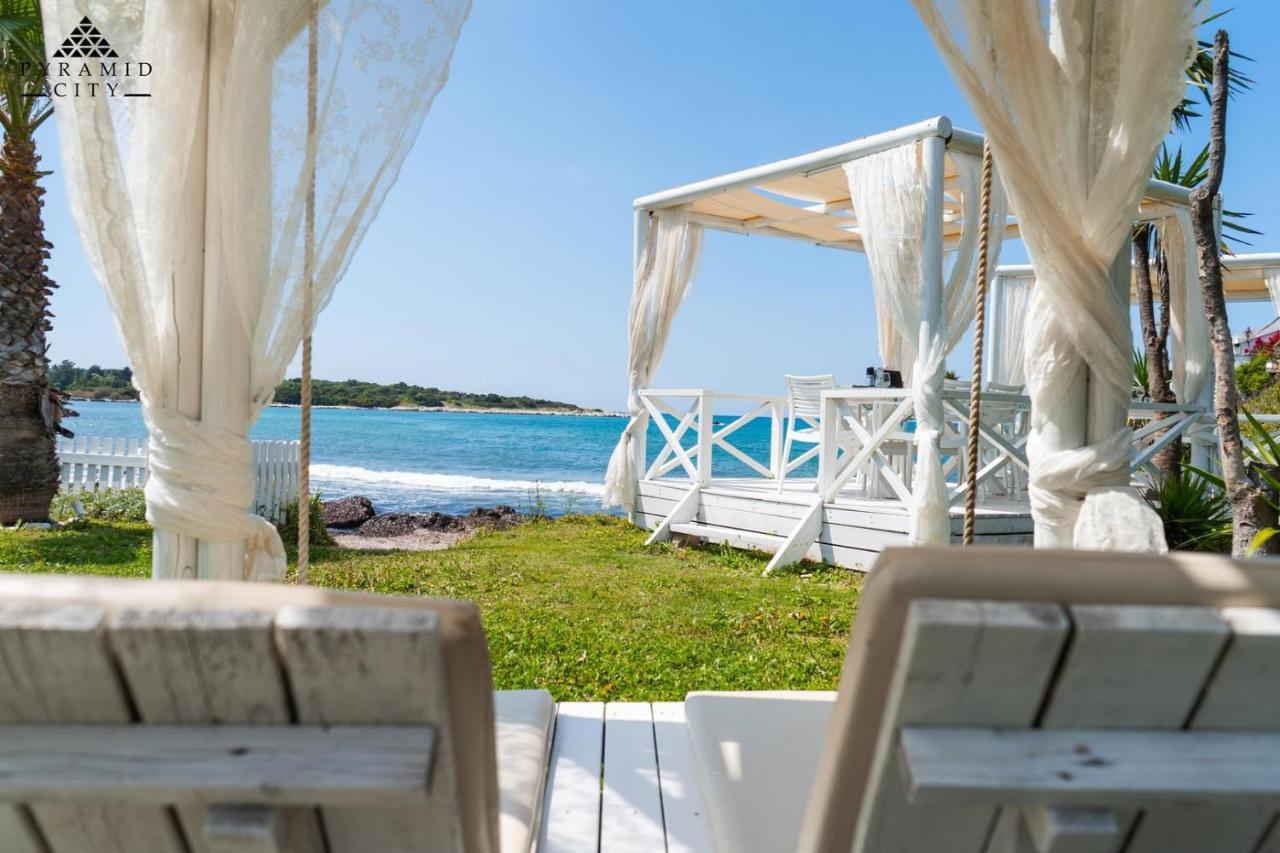 Luxury Villa Hera - Beachfront Roda (Corfu) Exterior foto